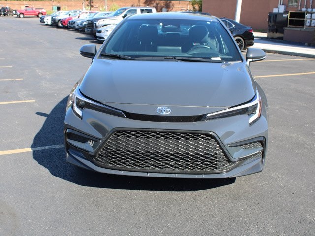 2025 Toyota Corolla SE photo 3