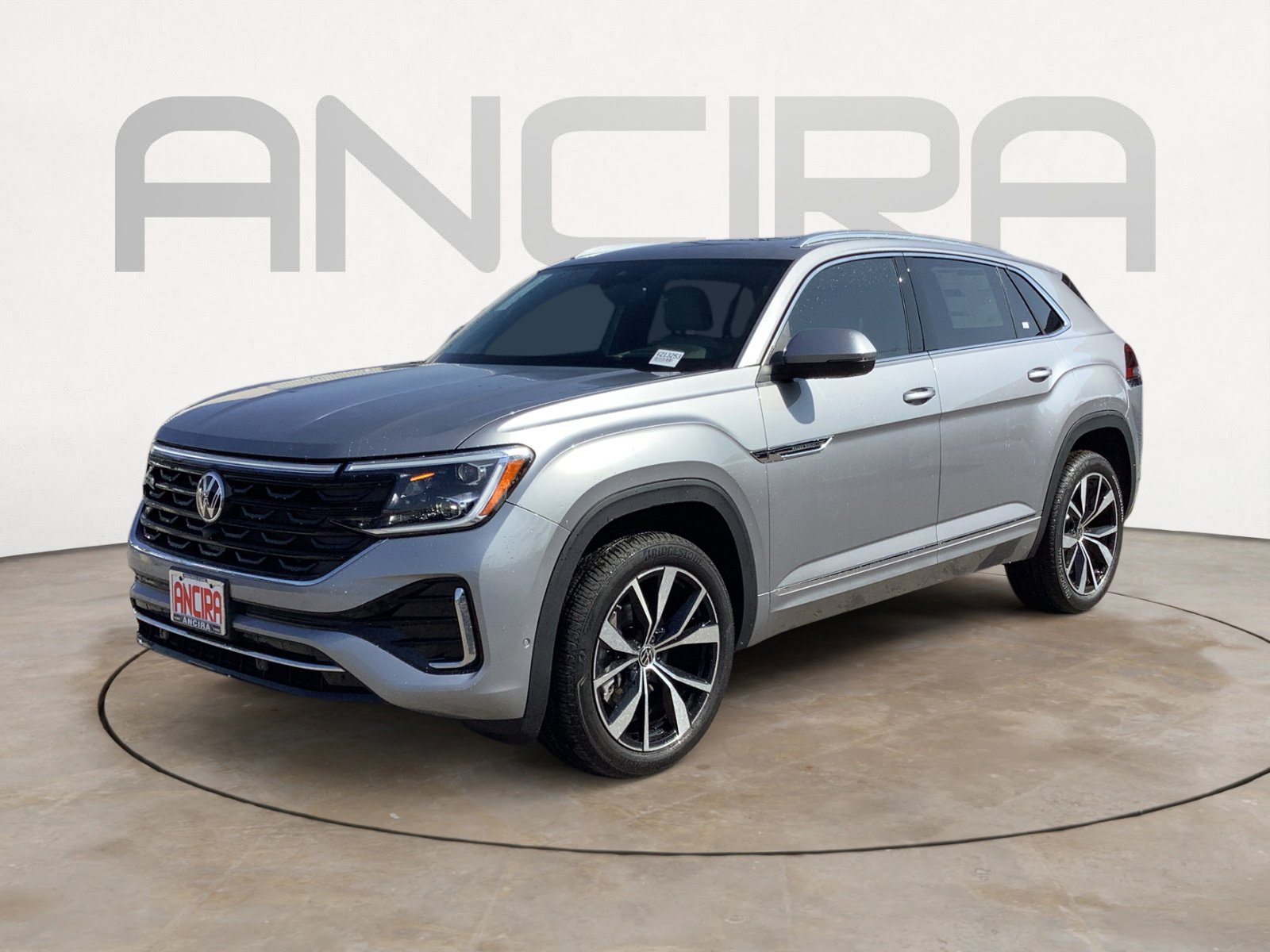 2025 Volkswagen Atlas Cross Sport SEL Premium R-Line photo 3