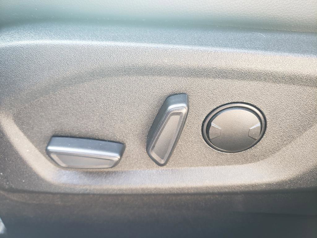 2024 Ford Edge ST-Line photo 18