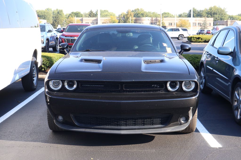 2018 Dodge Challenger R/T photo 2