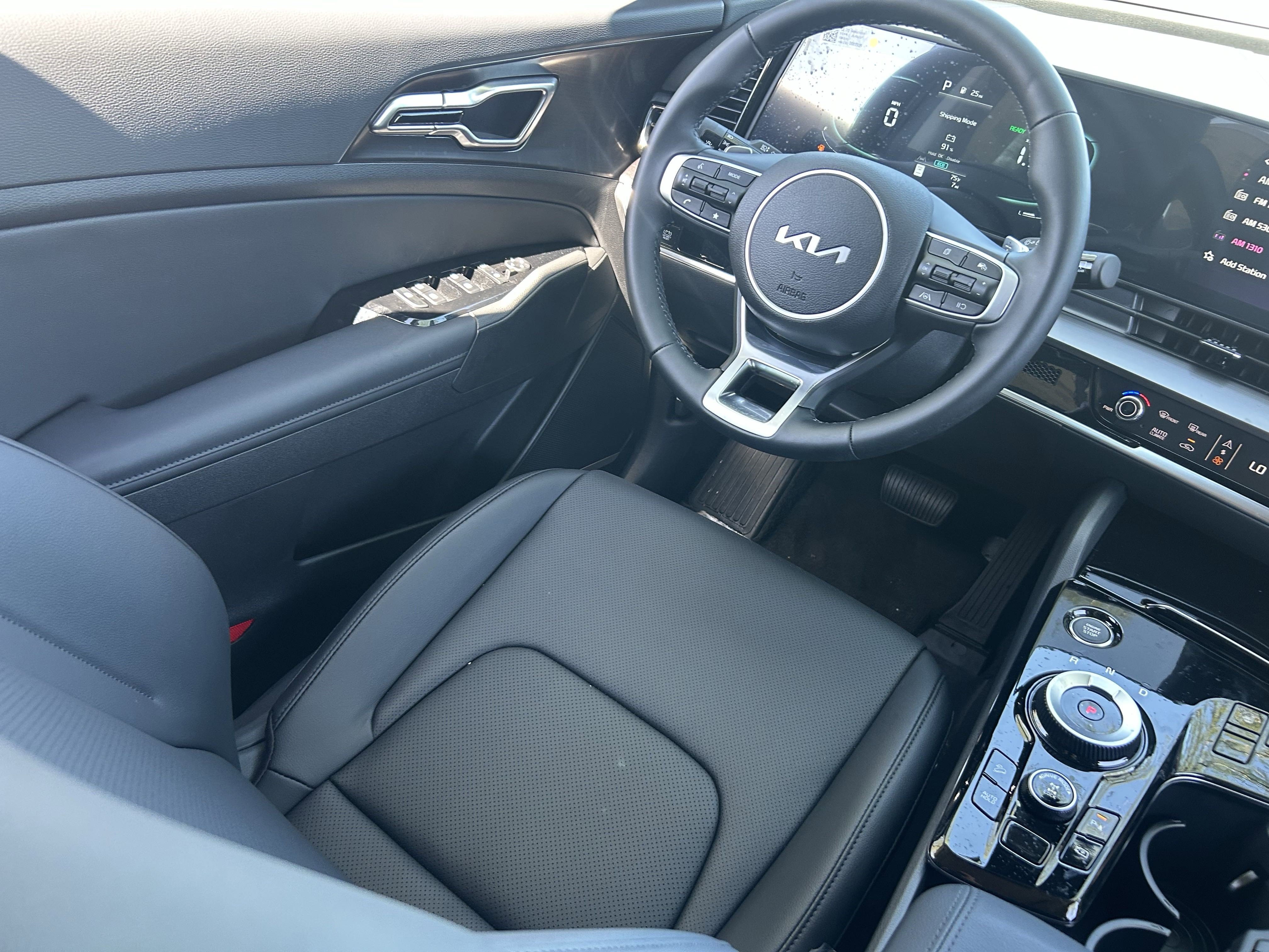 2025 Kia Sportage Hybrid EX photo 2