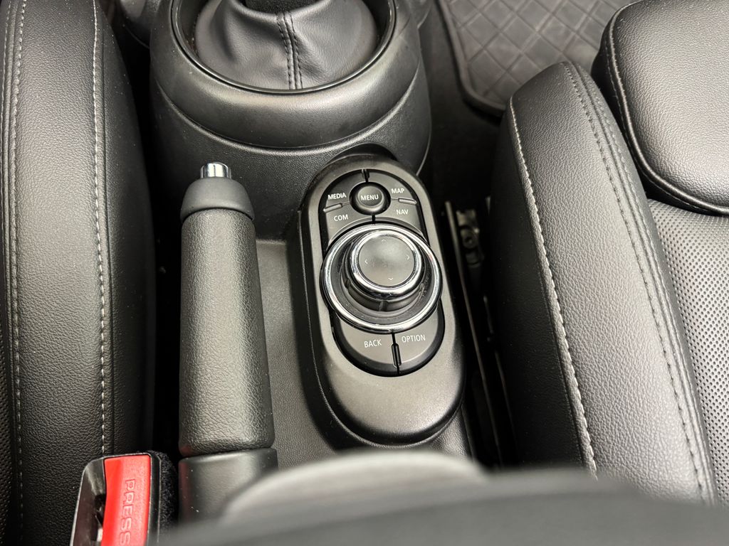 2023 Mini Cooper Convertible S photo 28