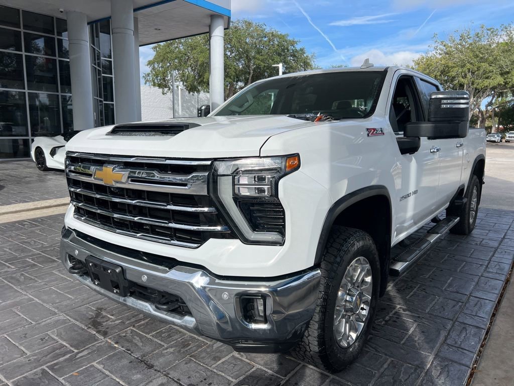 2025 Chevrolet Silverado 2500HD LTZ's photo