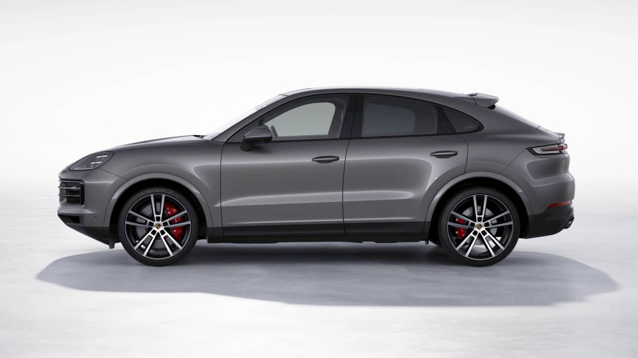 2026 Porsche Cayenne S Coupe photo 2