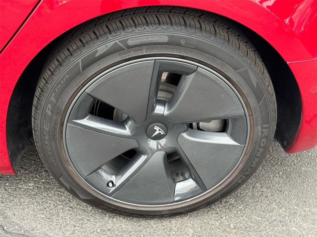 2019 Tesla Model 3 Long Range photo 9
