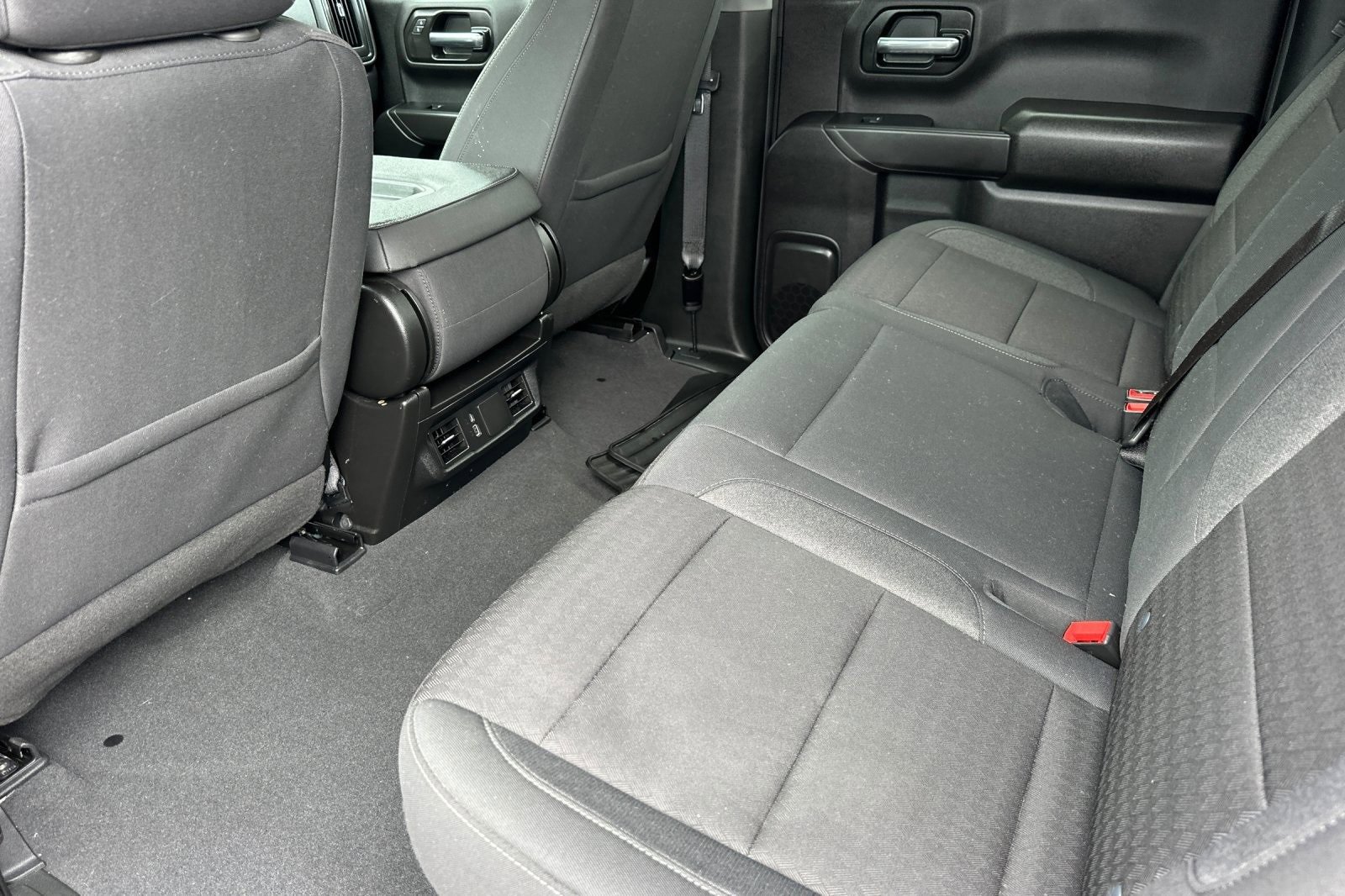 2024 Chevrolet Silverado 1500 Custom Trail Boss photo 13