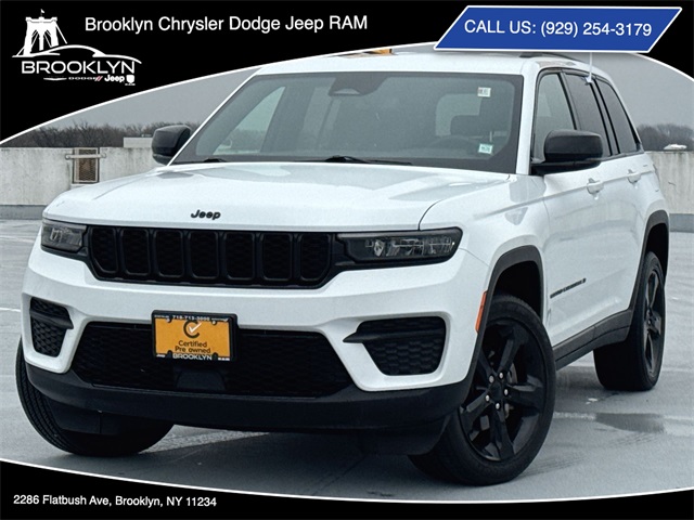 2022 Jeep Grand Cherokee Altitude's photo