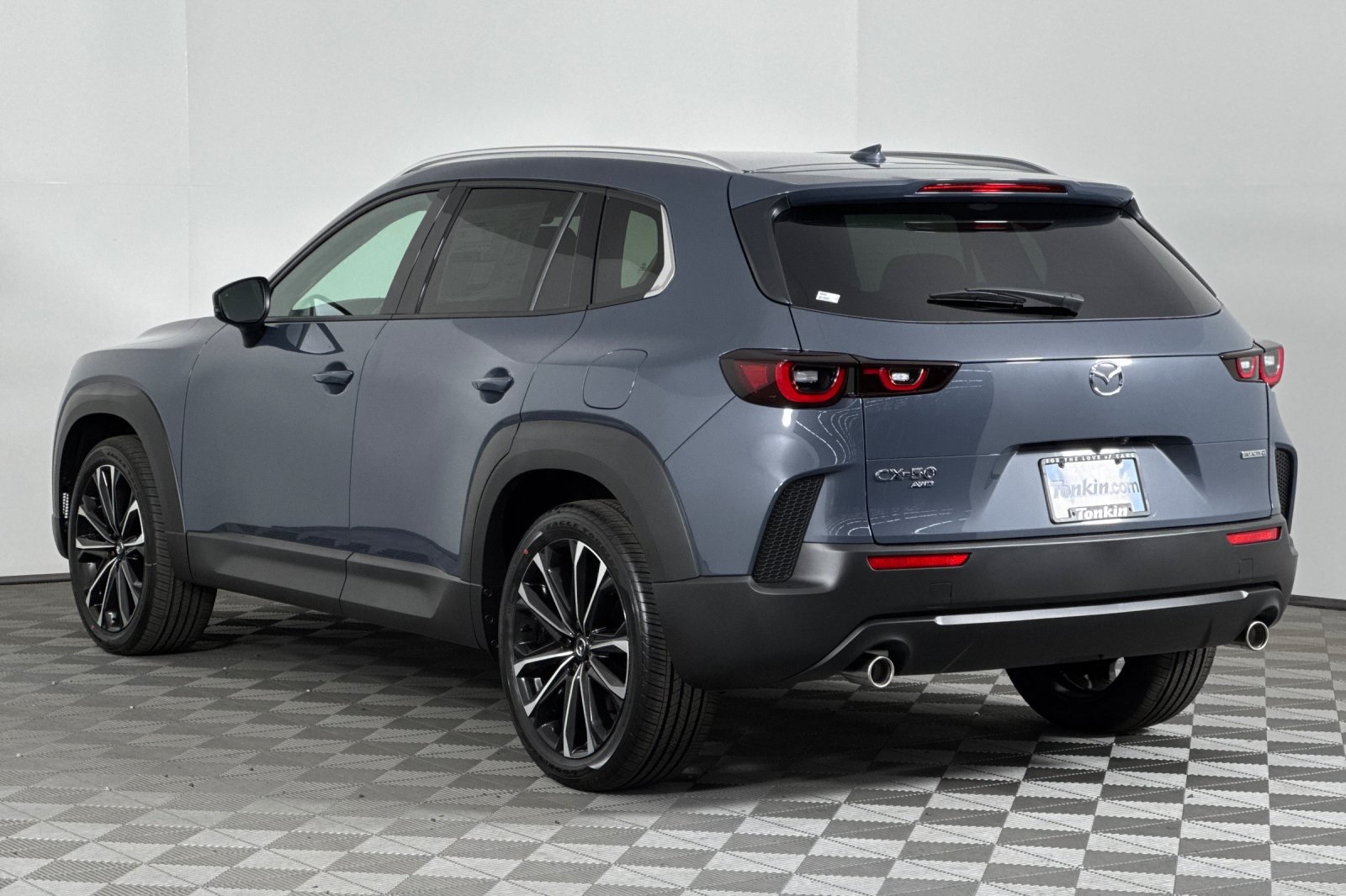 2025 Mazda CX-50 2.5 Premium Plus photo 5