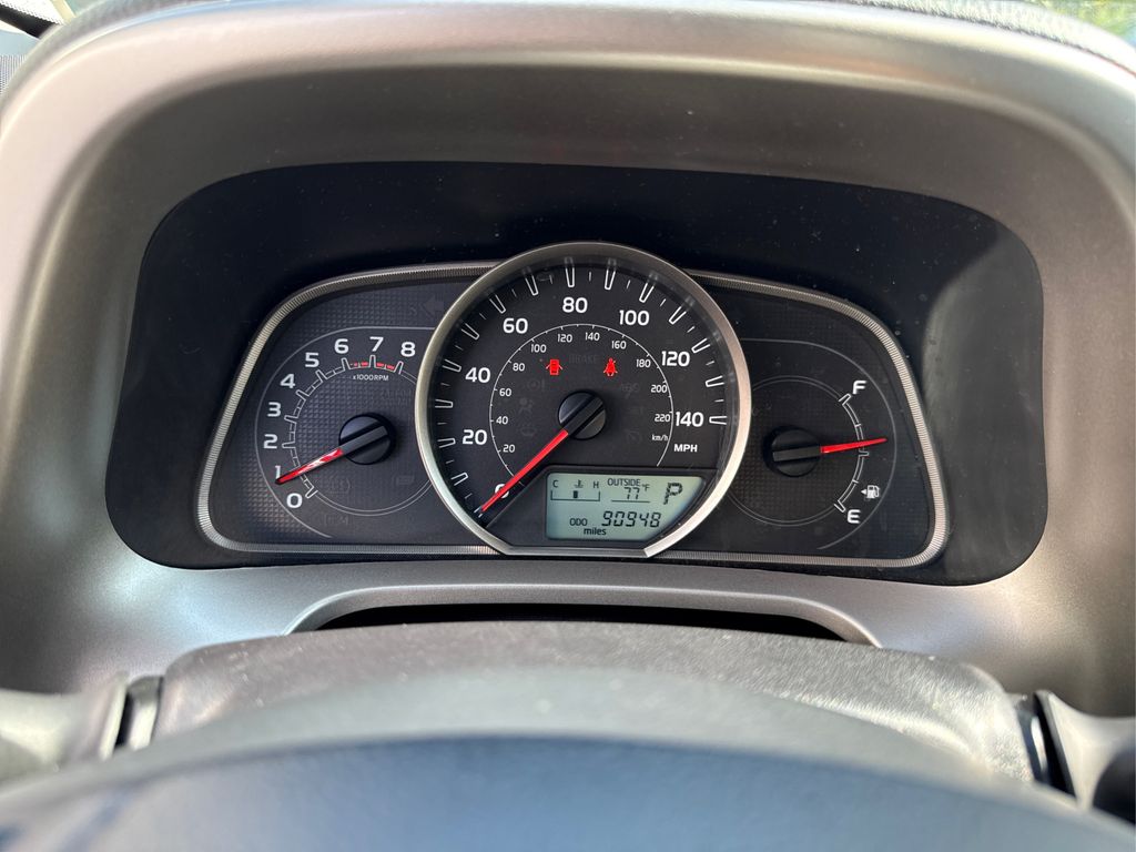 2015 Toyota RAV4 XLE photo 19