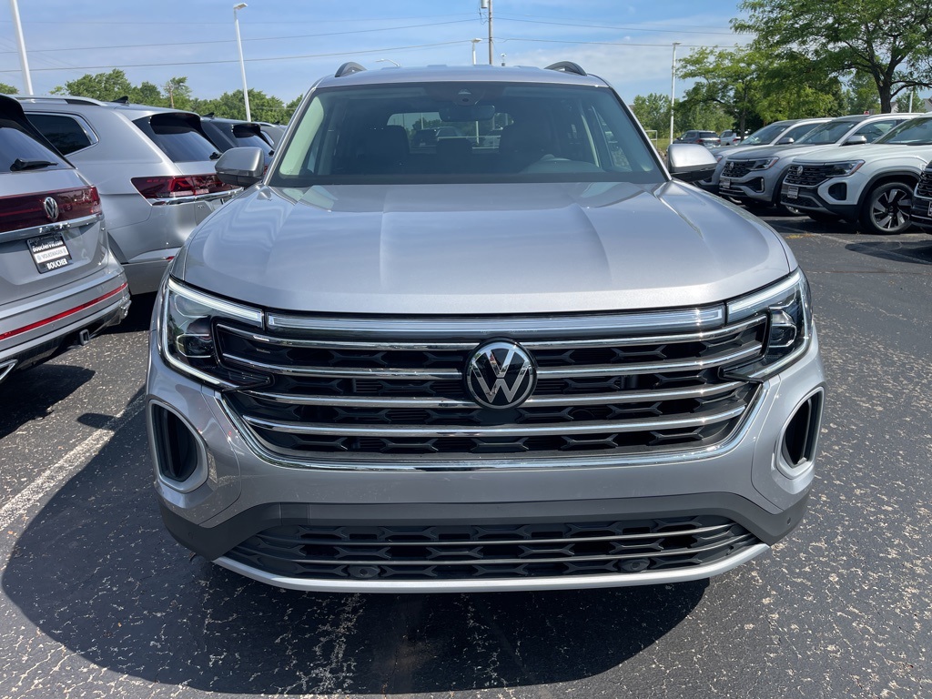 2025 Volkswagen Atlas SE Technology photo 5
