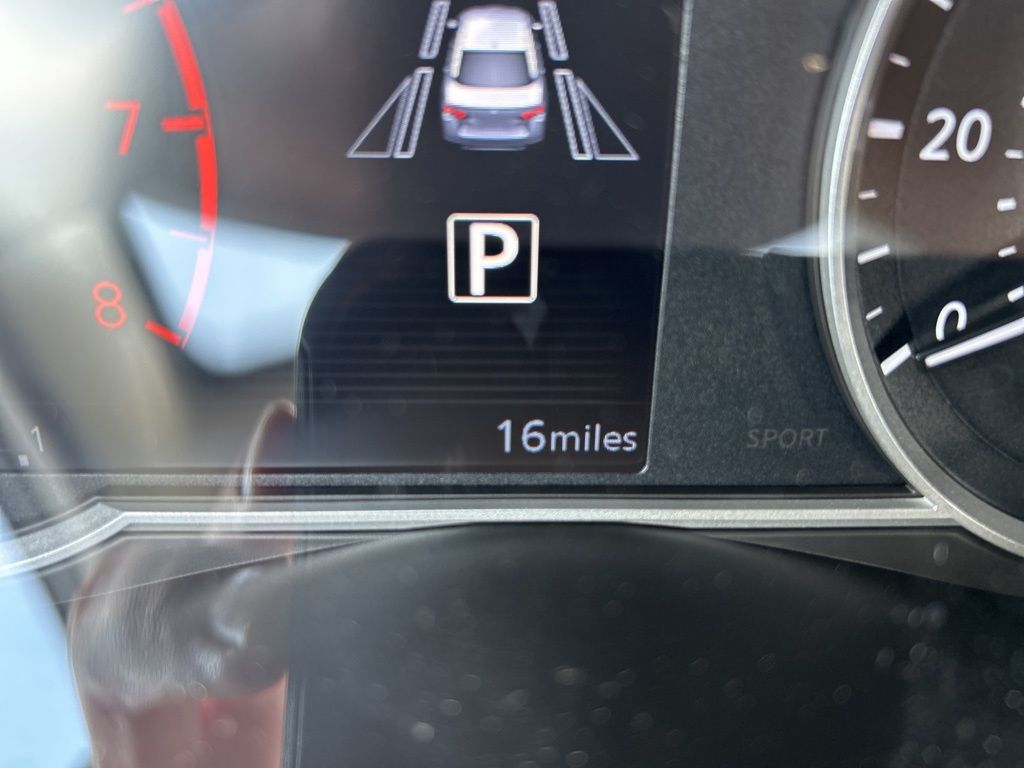 2025 Nissan Versa SV photo 17