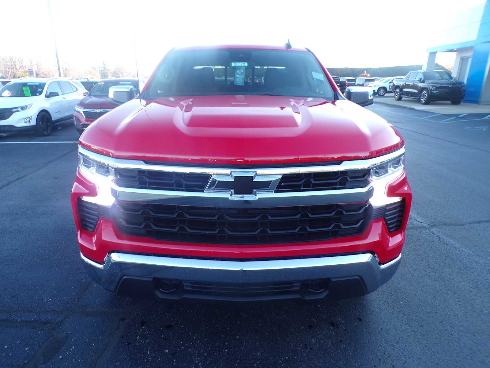 2025 Chevrolet Silverado 1500 LT photo 5