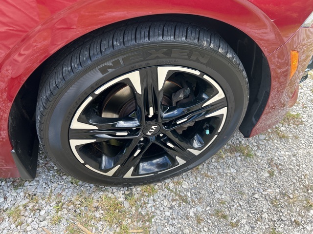 2021 Kia K5 GT-Line photo 12