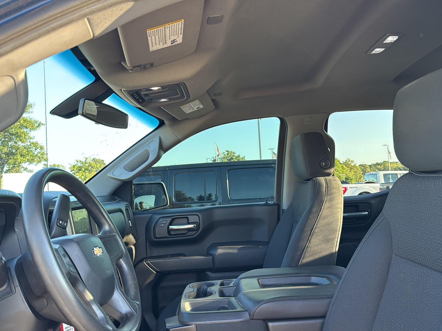 2020 Chevrolet Silverado 1500 Custom photo 7