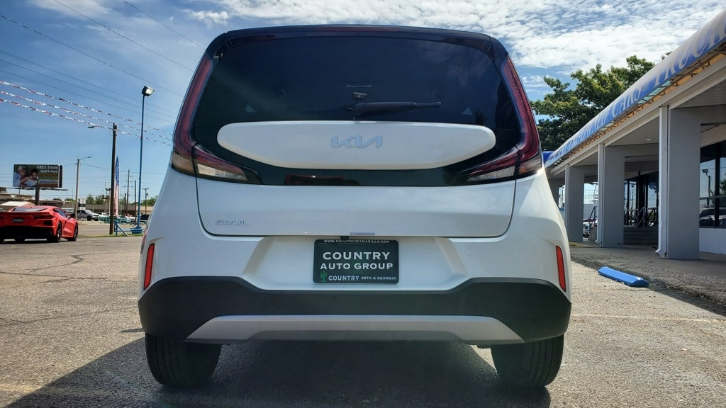 2023 Kia Soul LX photo 10