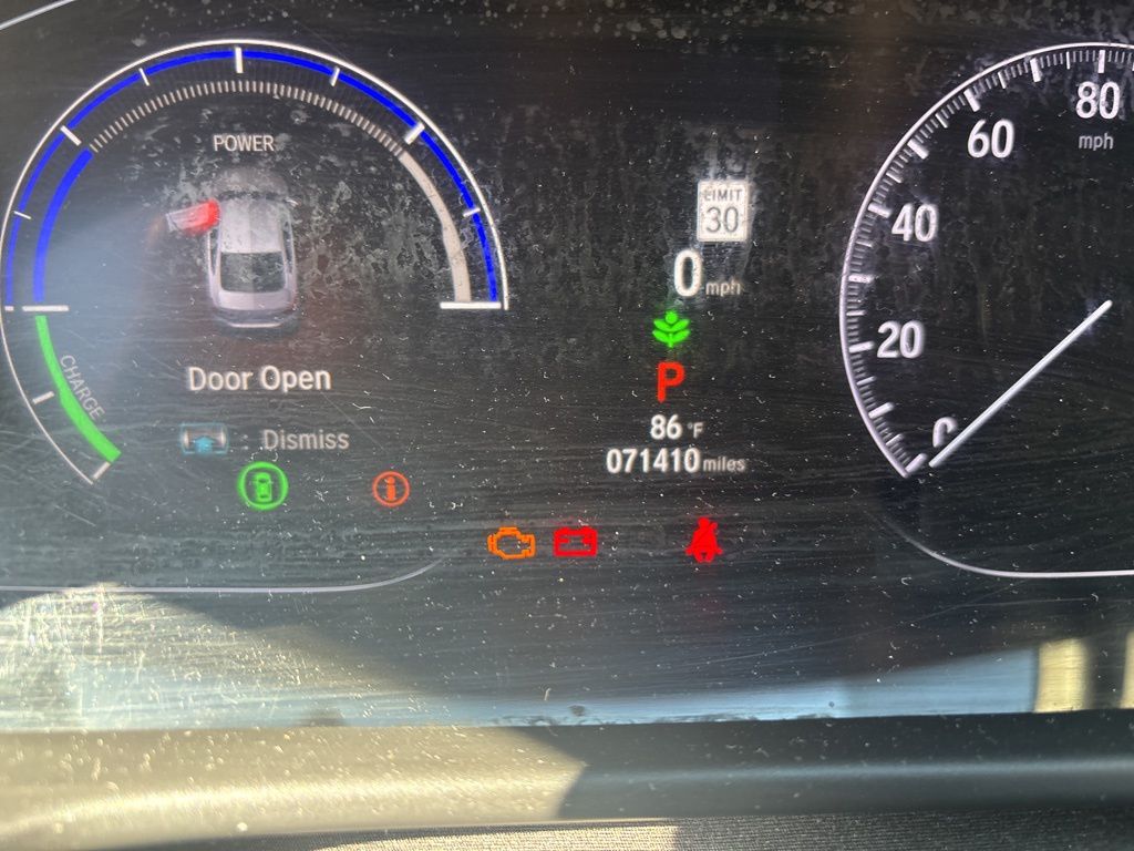 2021 Honda Accord Hybrid Touring photo 9