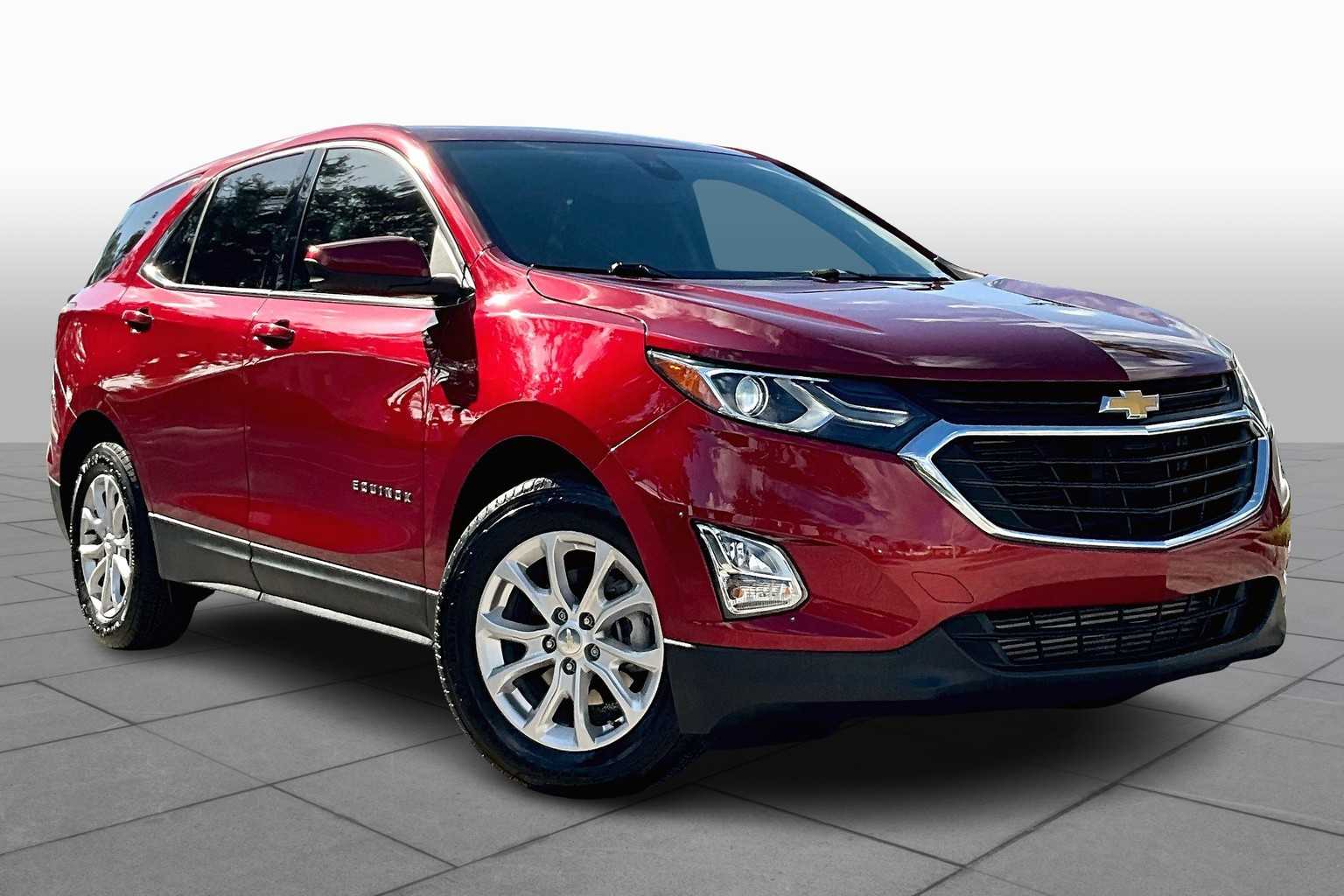 2020 Chevrolet Equinox LT photo 2