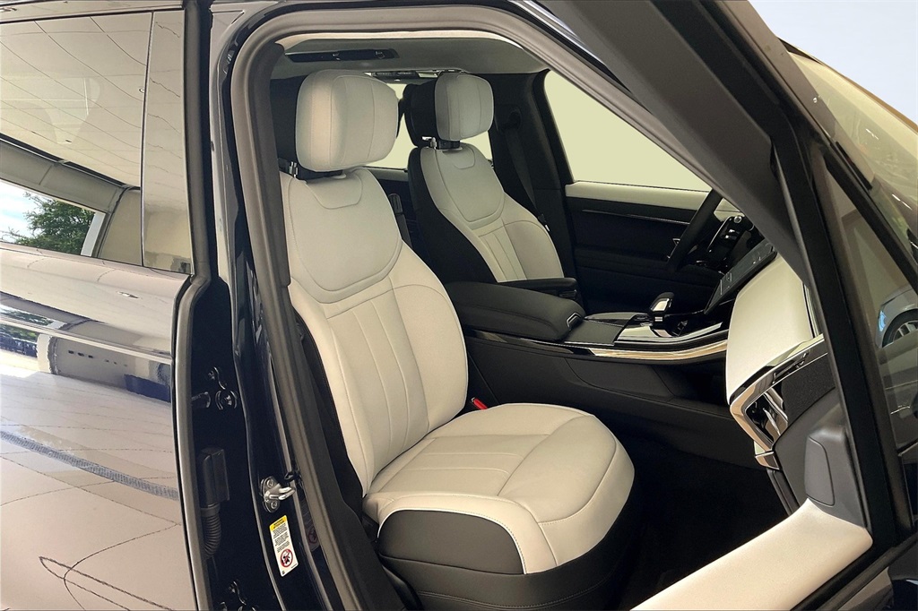 2025 Land Rover Range Rover Sport Autobiography photo 4