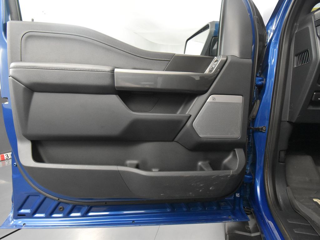 2022 Ford F-150 Lariat photo 11