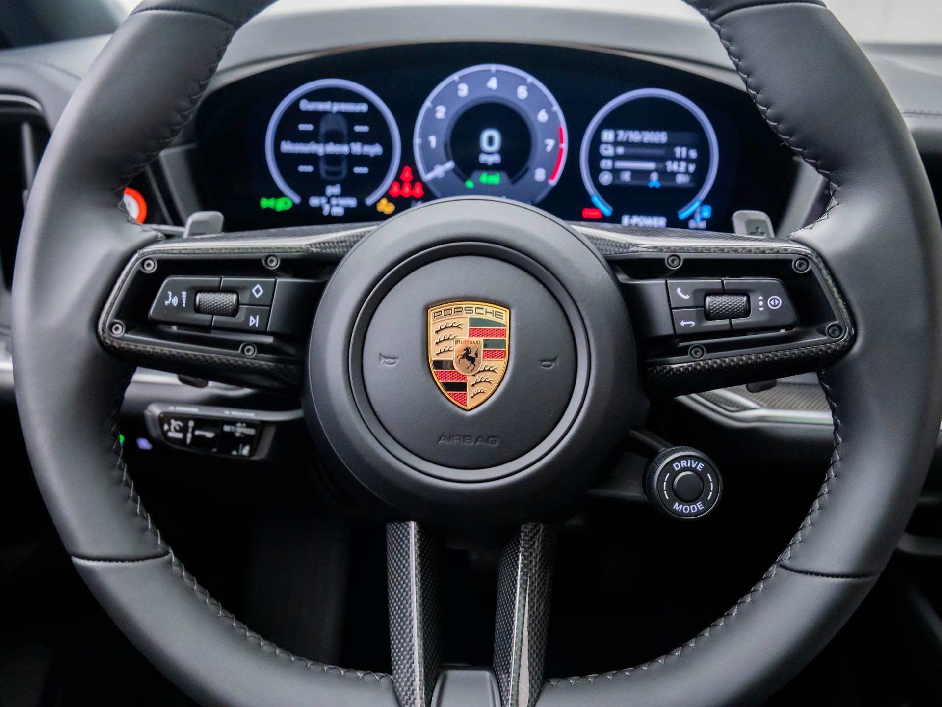2025 Porsche Cayenne E-Hybrid Coupe photo 19