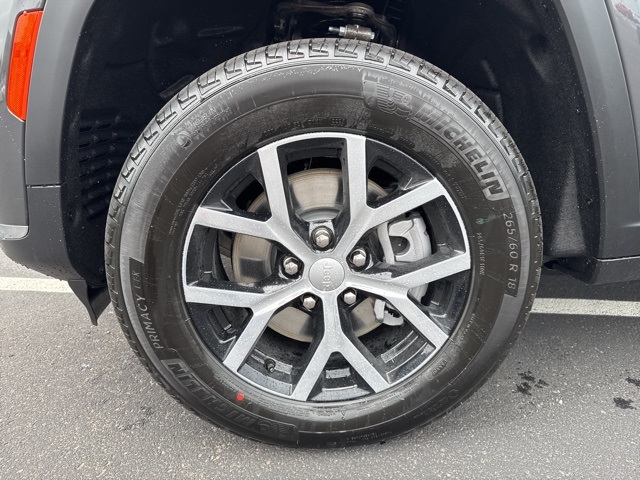 2025 Jeep Grand Cherokee Limited photo 9
