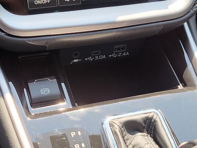 2025 Subaru Outback Limited photo 8