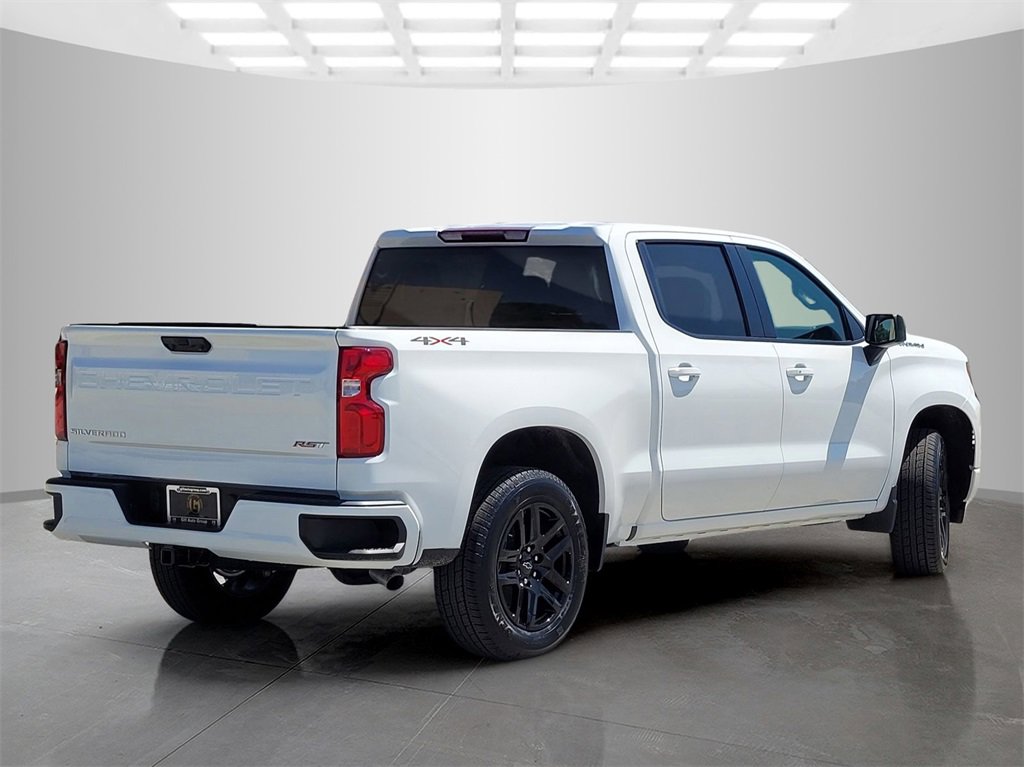 2026 Chevrolet Silverado 1500 RST photo 4