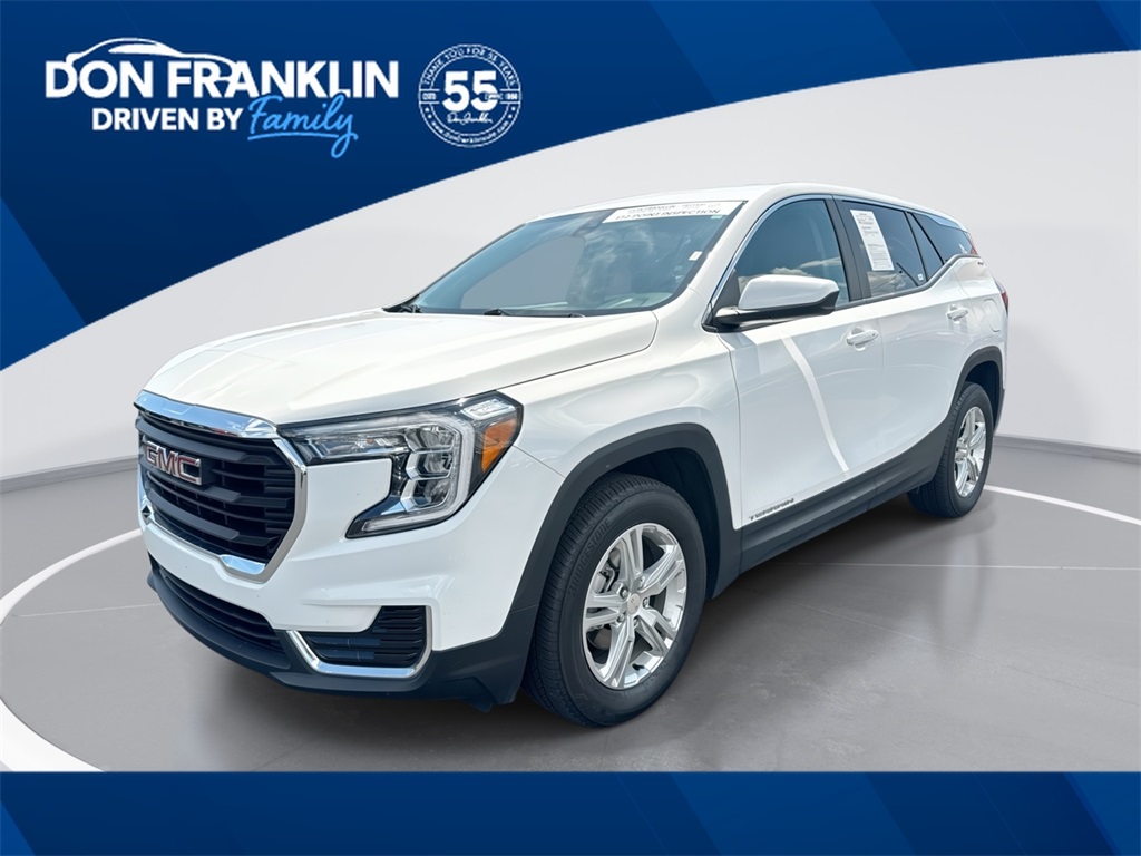 2024 GMC Terrain SLE's photo