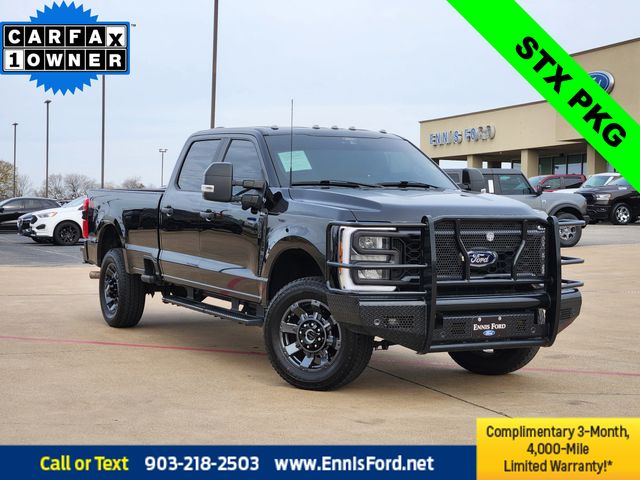 2024 Ford F-350 Super Duty XL's photo