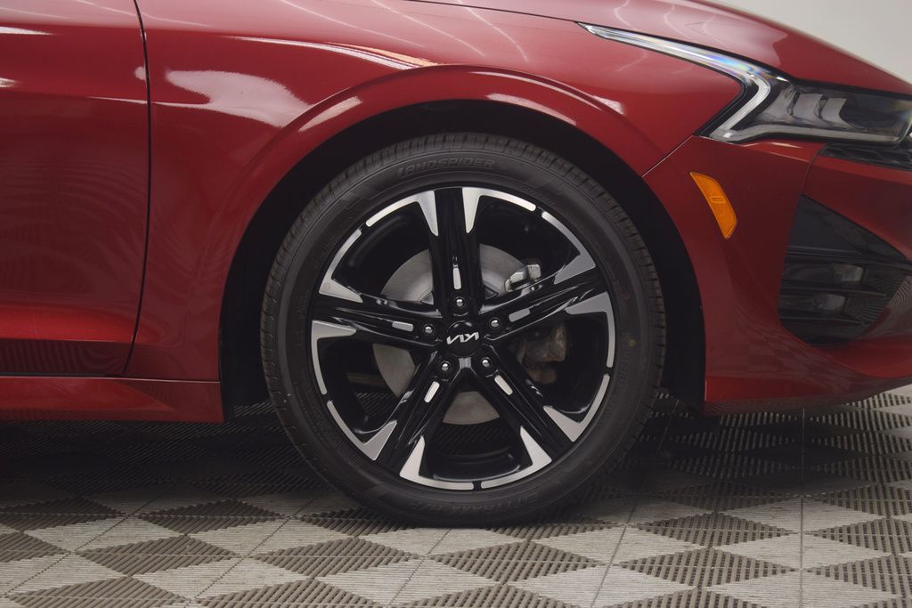 2023 Kia K5 GT-Line photo 24