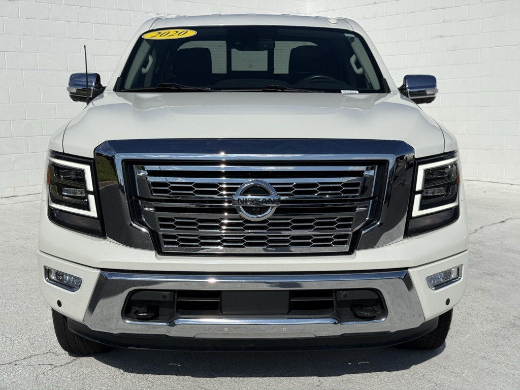 2020 Nissan Titan SL photo 2