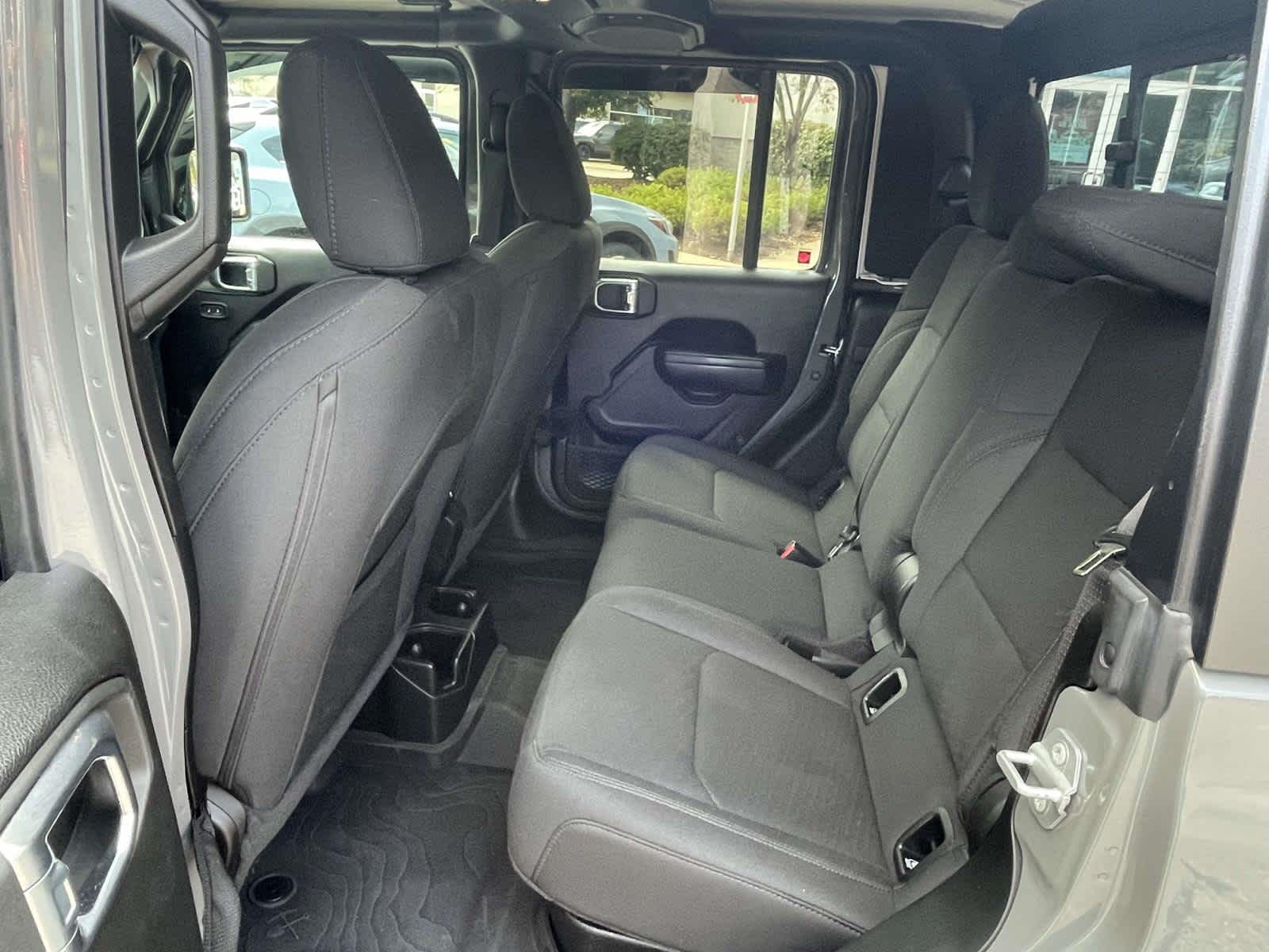 2022 Jeep Gladiator Sport S photo 13