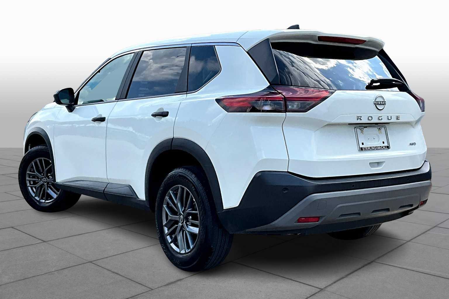 2023 Nissan Rogue S photo 10