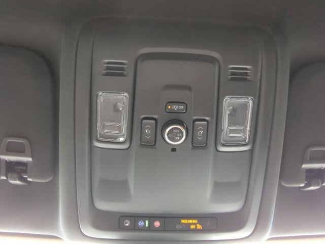 2025 Gmc Yukon XL photo 2