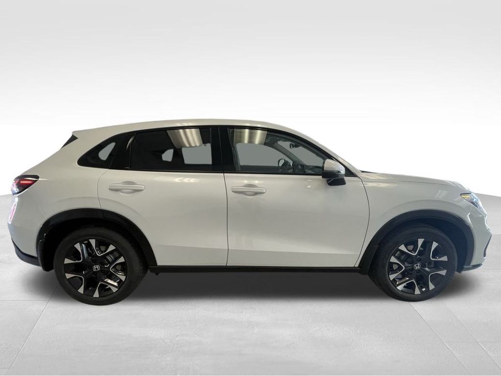 2026 Honda HR-V EX-L photo 4