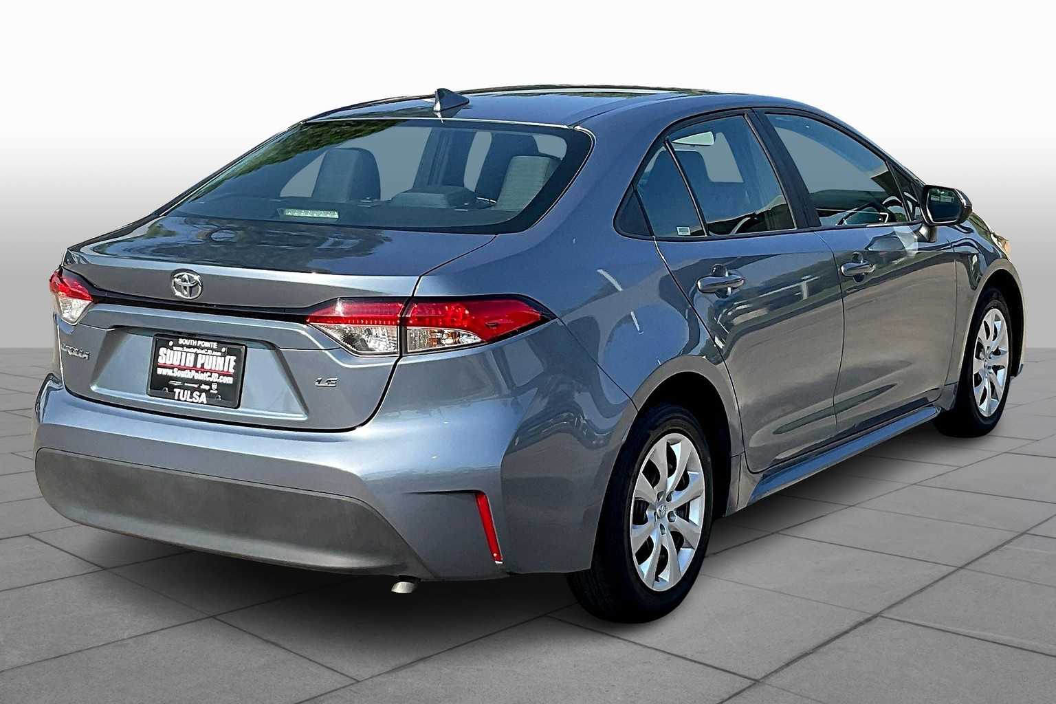 2024 Toyota Corolla LE photo 11