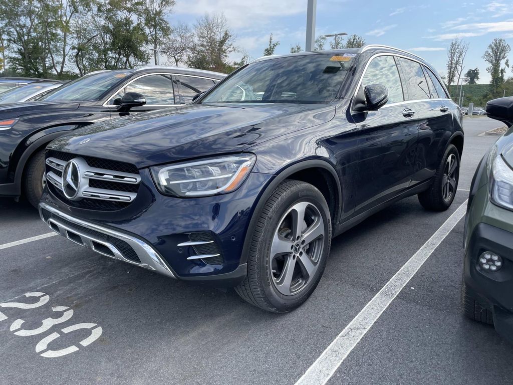 2022 Mercedes Benz GLC 300 4MATIC photo 2
