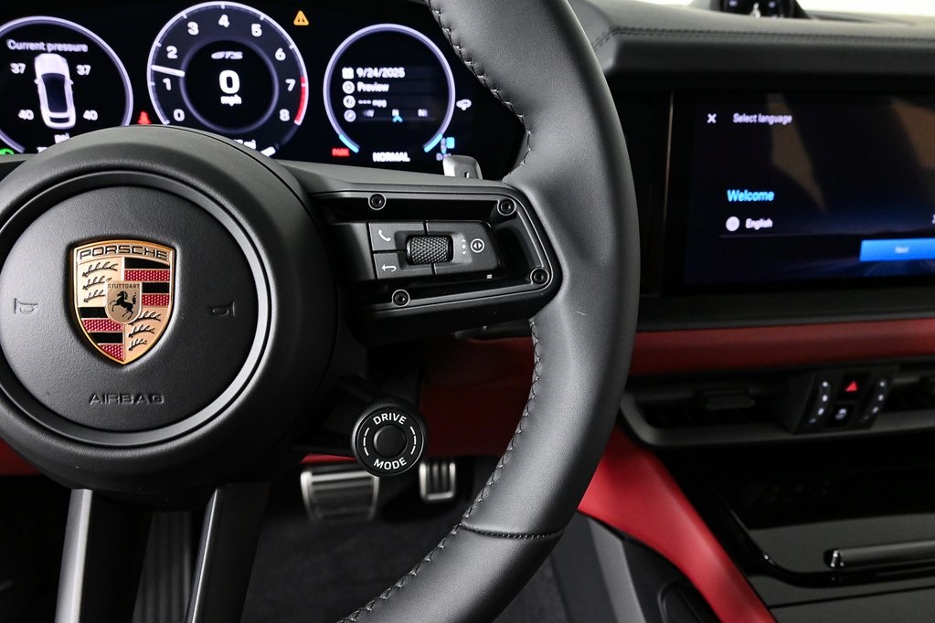 2026 Porsche Cayenne GTS Coupe photo 11