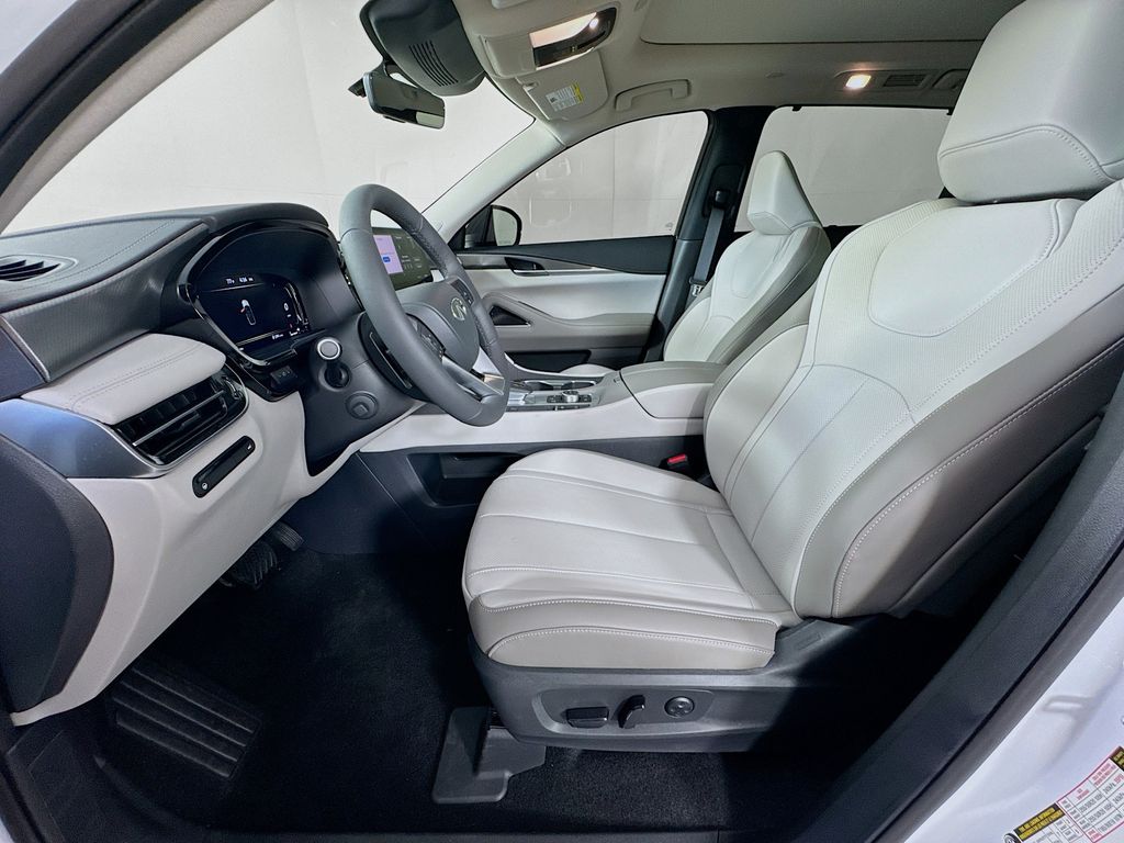 2026 Infiniti QX60 Luxe photo 24