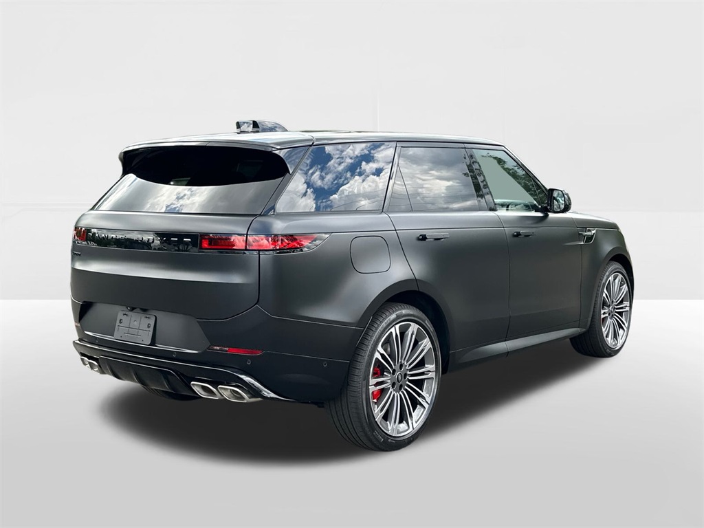 2025 Land Rover Range Rover Sport SE photo 4