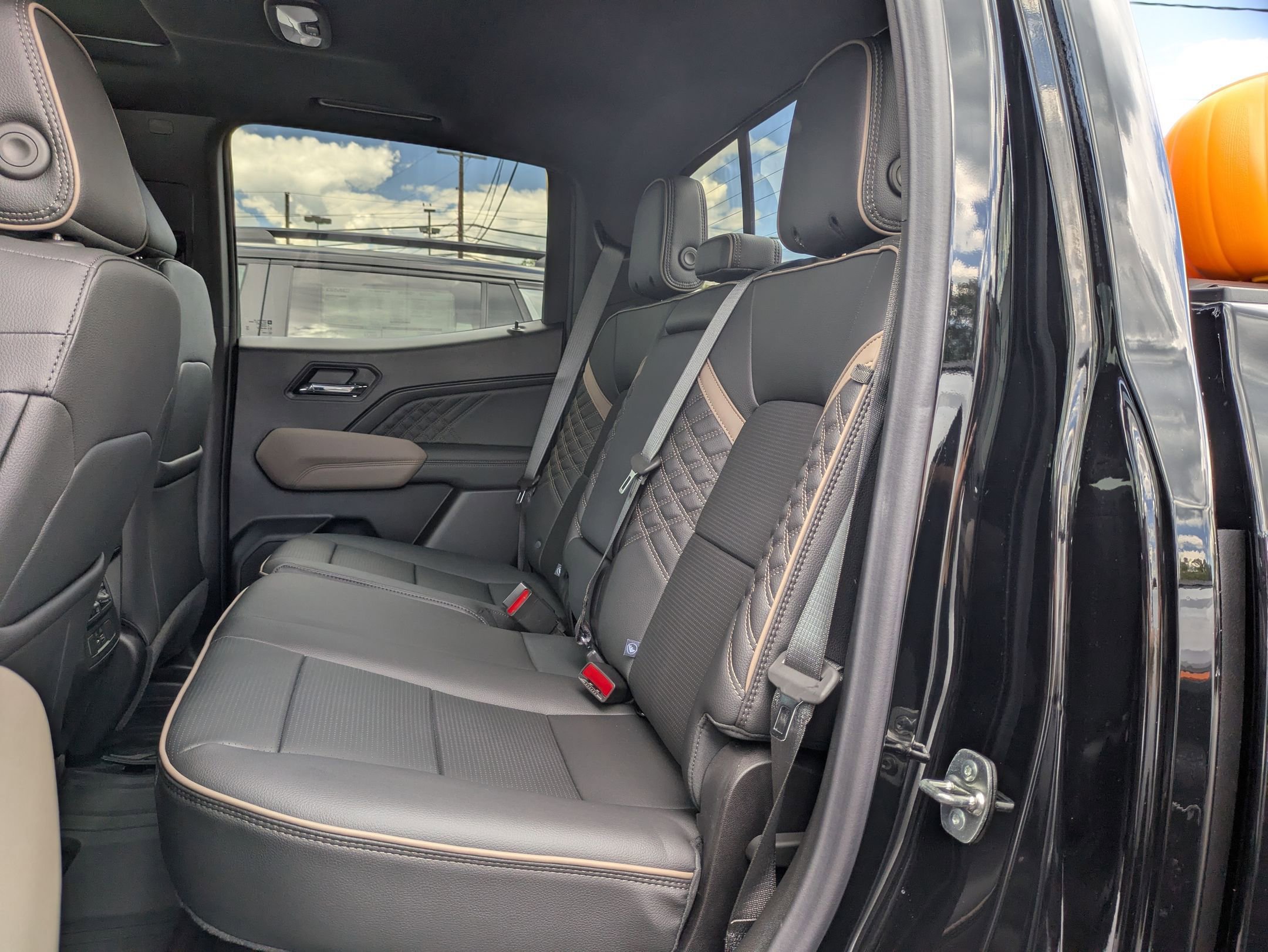 2026 Gmc Canyon Denali photo 9