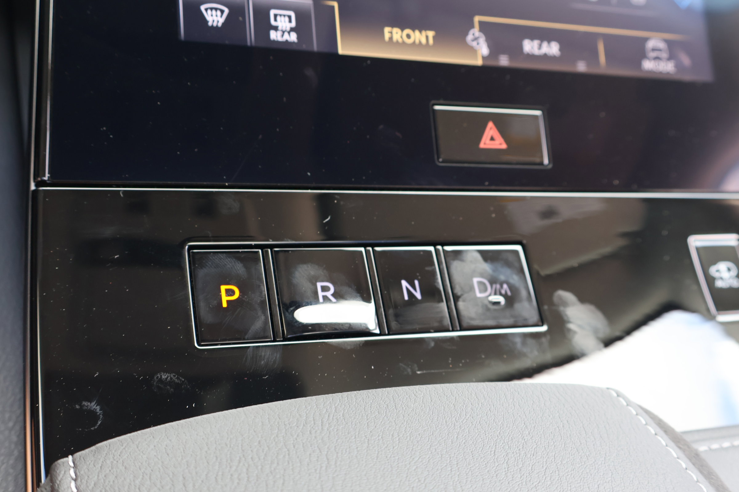 2026 Infiniti QX80 Luxe photo 24