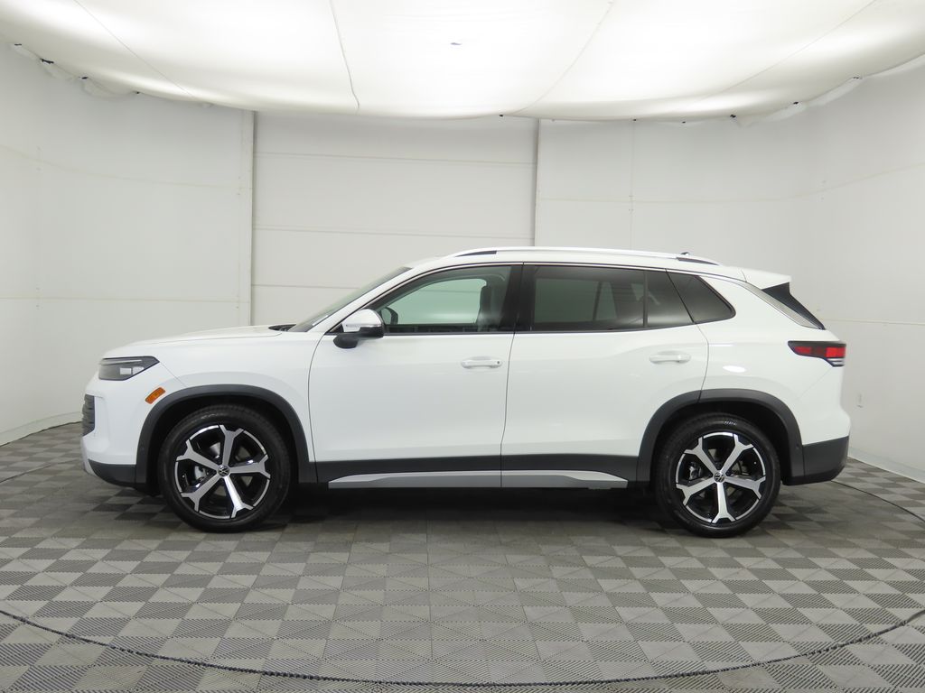 2025 Volkswagen Tiguan SE photo 9