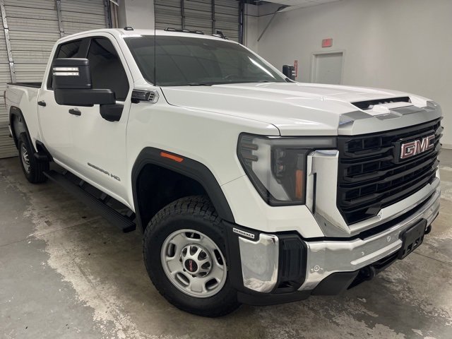 2025 GMC Sierra 2500HD Pro's photo