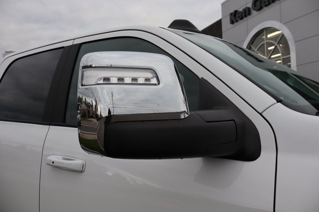 2025 Ram 3500 Laramie photo 2