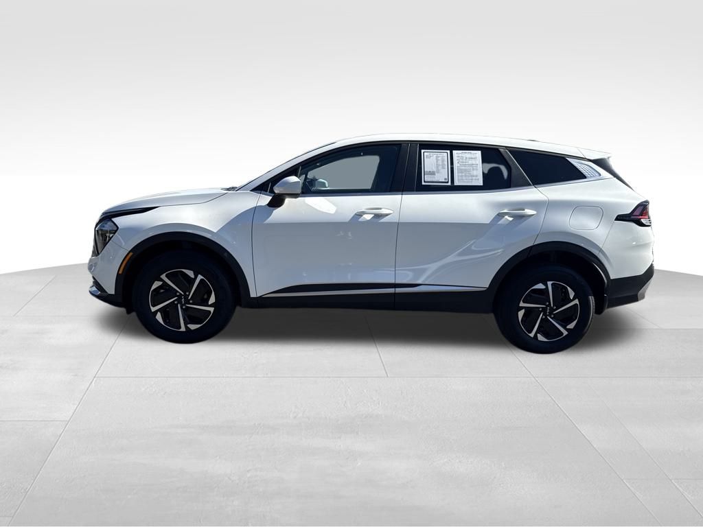 2023 Kia Sportage Hybrid LX photo 3