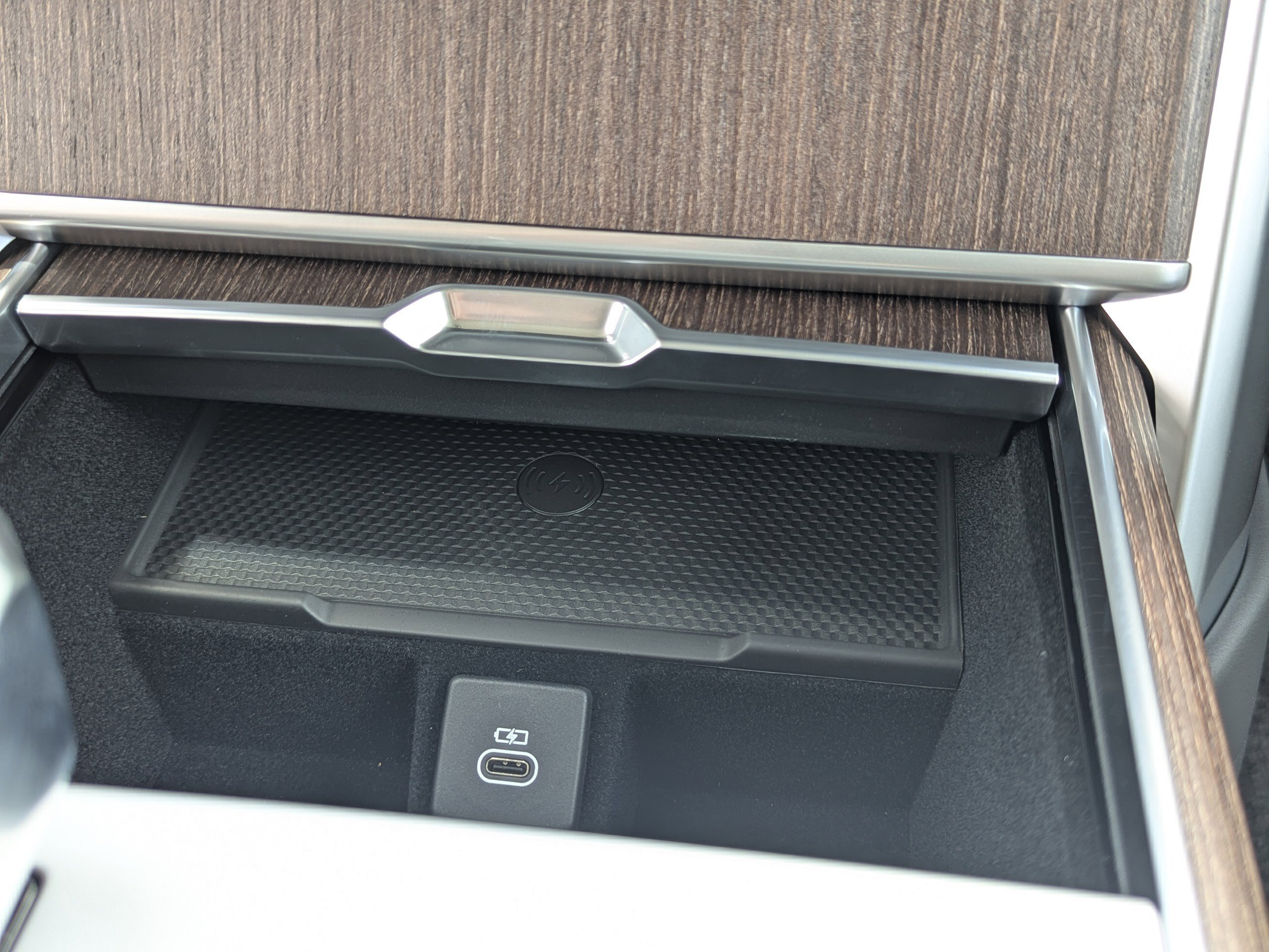 2025 Land Rover Range Rover SE photo 26