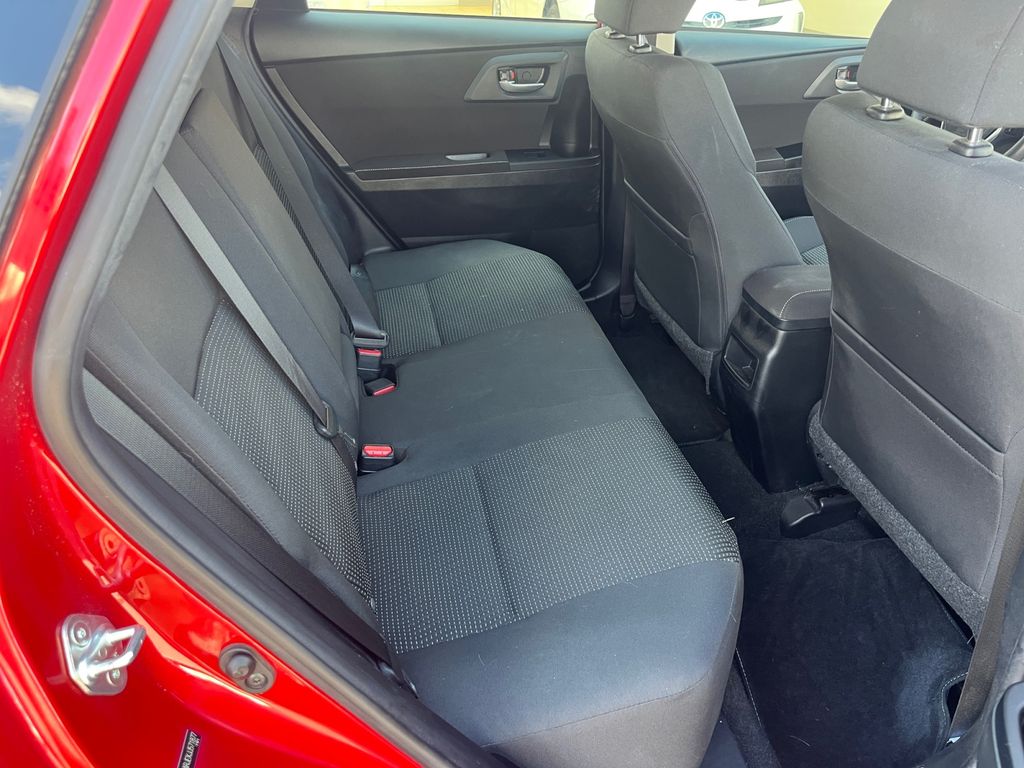 2018 Toyota Corolla iM Base photo 17
