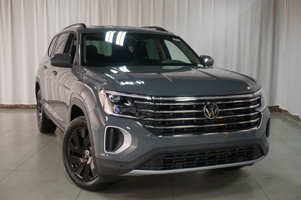 2026 Volkswagen Atlas SE Technology photo 4