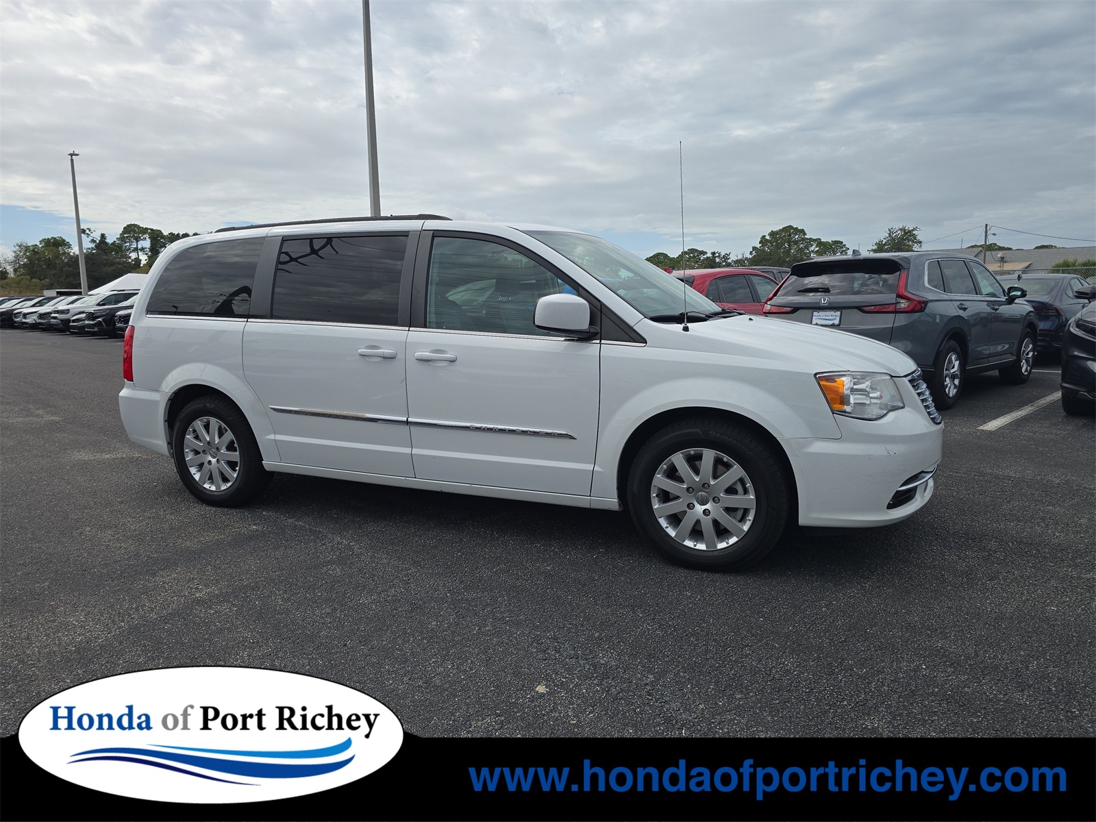 2016 Chrysler Town & Country Touring